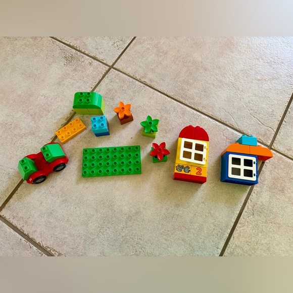 Duplo in the original container - some blocks are missing, included is pictured - Picture 2 of 2